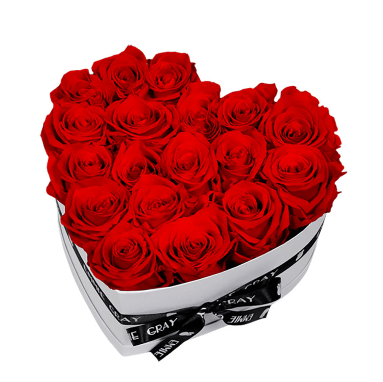 باکس گل رز قرمز قلبی عشق